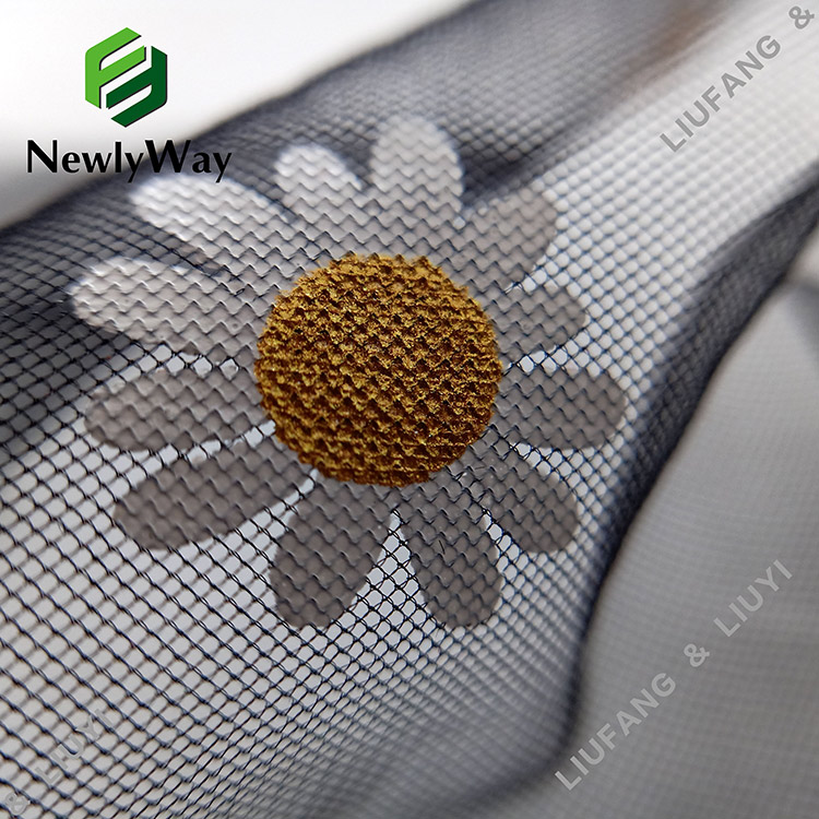 Tissu de dentelle de maille de tulle imprimé par feuille de fleur d'or de 100nylon pour des vêtements-112