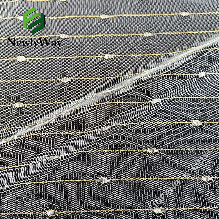 Fashionable at modernong nylon metallic gold yarns tulle mesh lace fabric para sa mga dresses-11