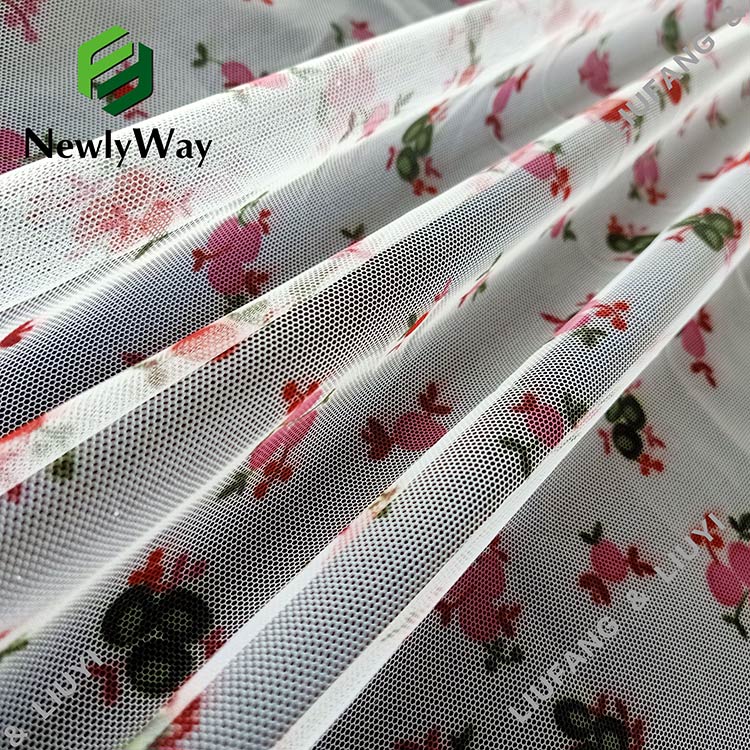 Korkealaatuinen polyesteri digitaalisesti painettu kirsikkatylli verkkopitsikangas mekkoon-2