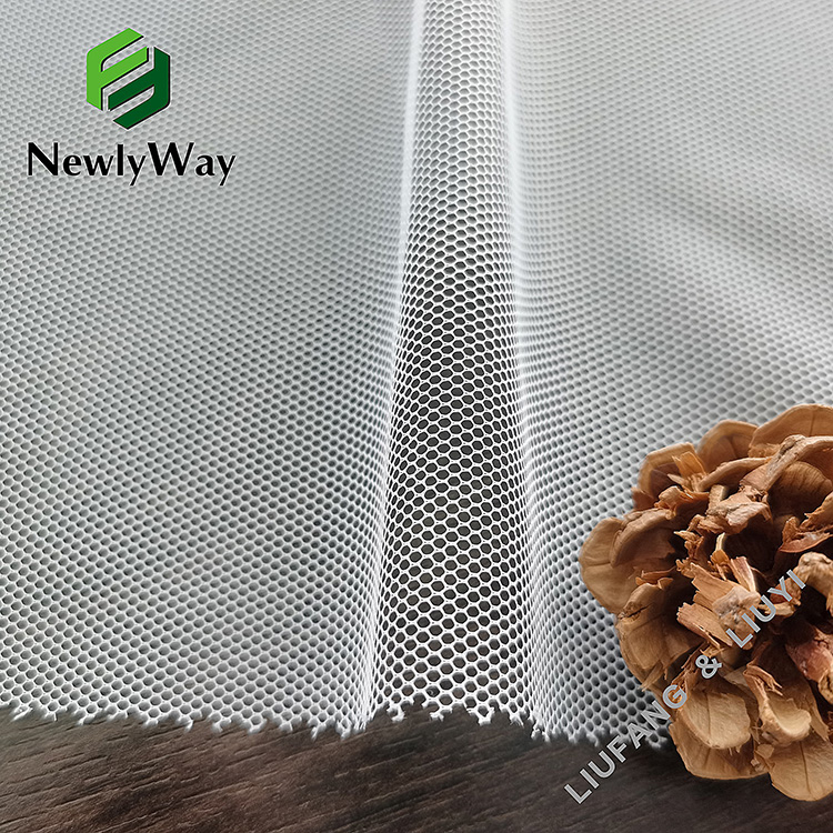 Tessutu di maglia di tulle in rete di nid d'ape esagonale di poliester ligeru per cuscini sportivi-12