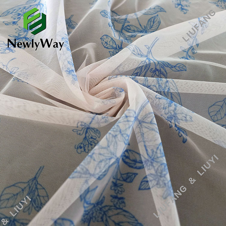 Yksinkertainen kukkakuvioinen painettu polyesteritylliverkkopitsikangas mekoihin-14