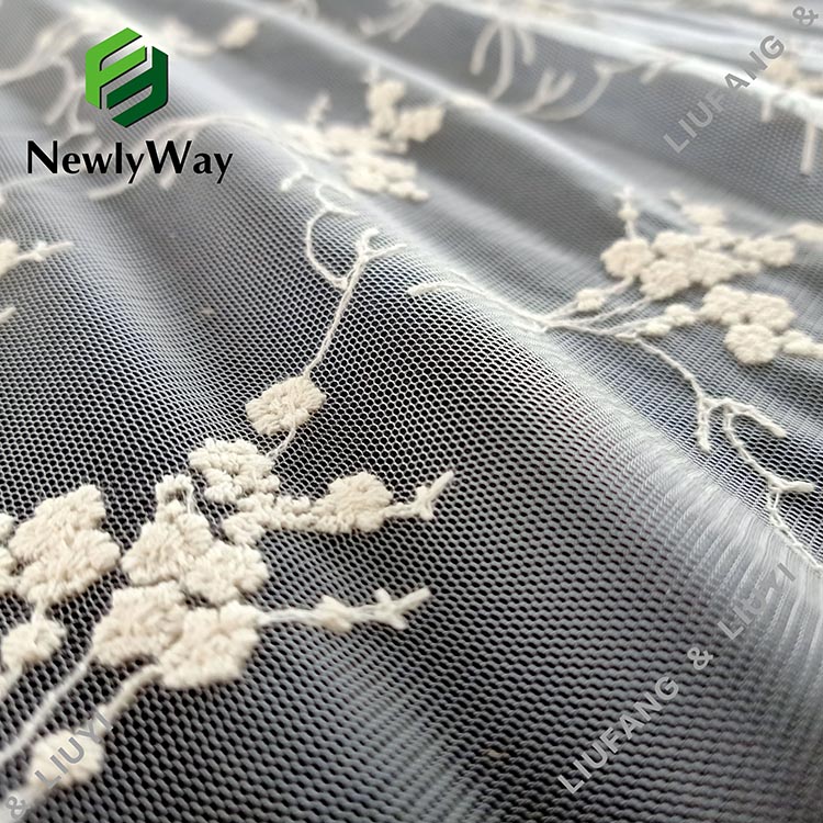 Popular Chinese Flower Pattern Embroidered Nylon Tulle Mesh Lace Fabric for Dress-4